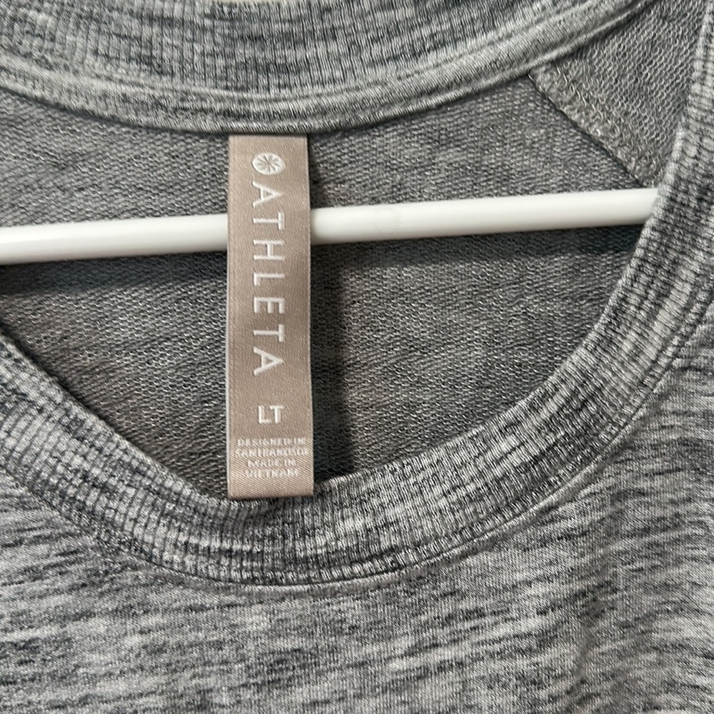 ATHLETA TOP - Picture 2 of 2
